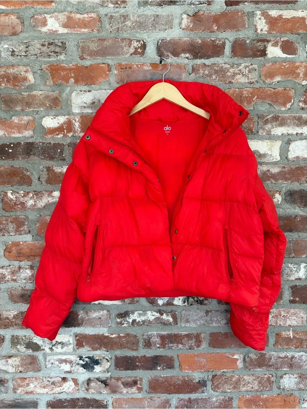 Alo Yoga Gold Rush Puffer Jacket Red Cropped Boxy M